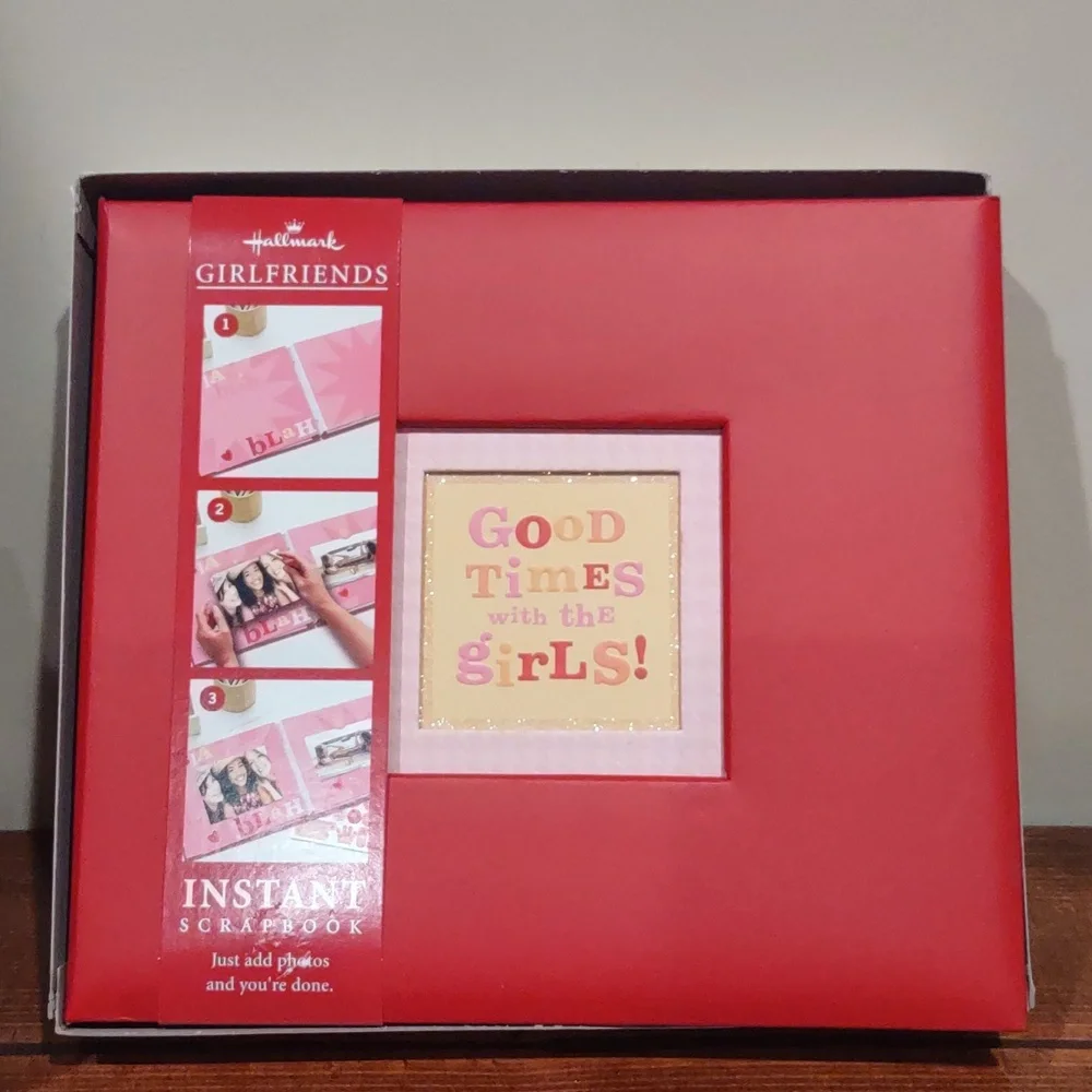 Girlfriends instant scrapbook, by hallmark, nib